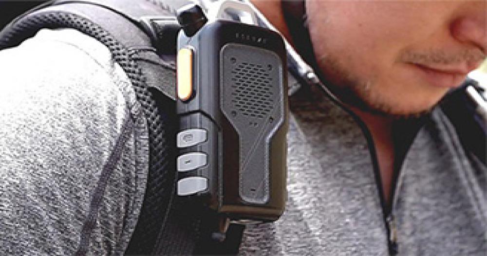 便利グッズ】スマホの通信網を使ったトランシーバー[R2Gear MK3