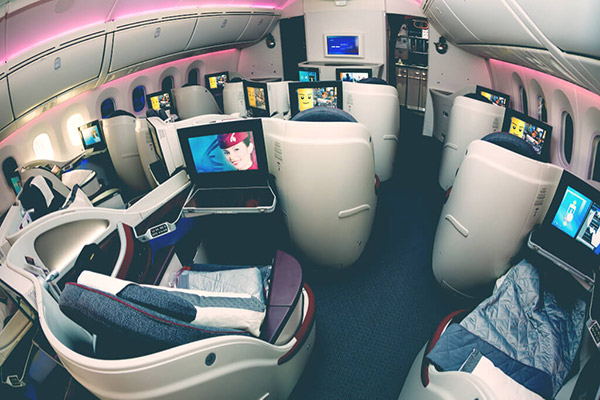 【裏技】飛行機の座席をエコノミーからビジネスにアップグレードする