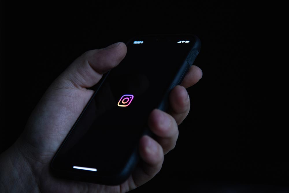 Instagram（インスタ）の「ミュート機能」の使い方　相手に設定したのバレる？　バレない？