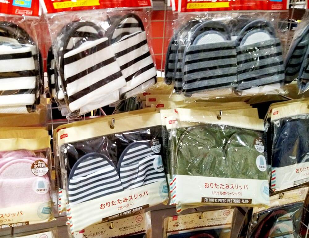 100均のダイソーなどで買える、海外旅行で絶対役立つ便利グッズ8選