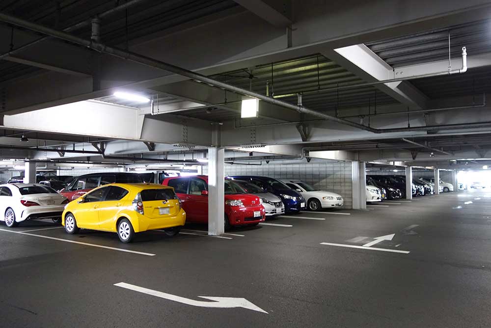 COSTCO（コストコ）大混雑する土・日・祝日の駐車場待ちを回避する方法