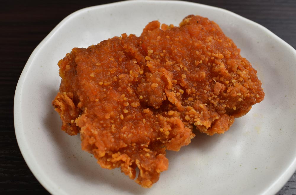【コンビニ3社食べ比べ】「旨辛チキン」セブン・ファミマ・ローソンを辛口ジャッジ