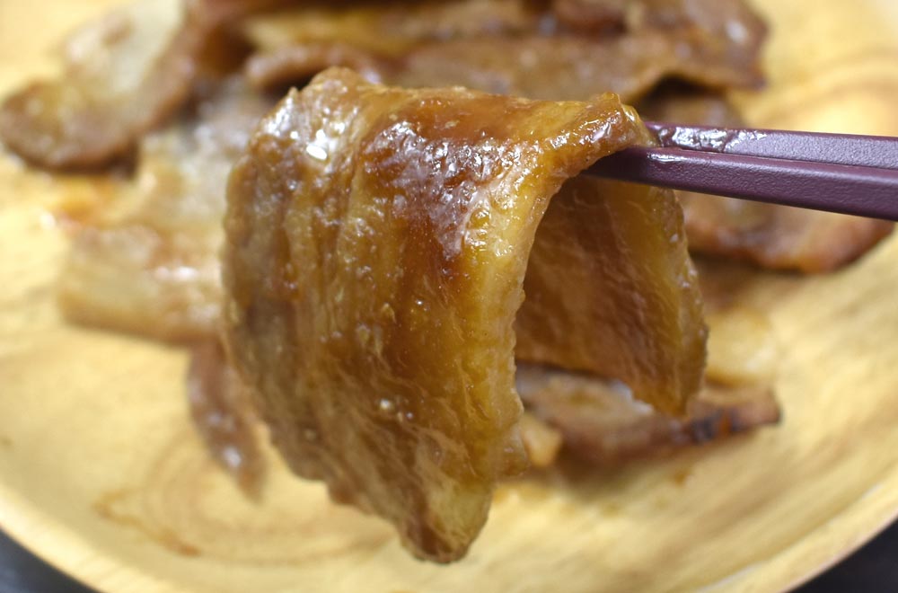 【コンビニ3社食べ比べ】「豚の生姜焼きNo.1は」セブン・ファミマ・ローソンのレンチン選手権