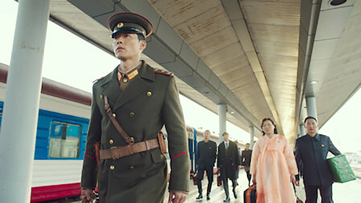 『愛の不時着』あらすじ | 韓国人女性と北朝鮮兵士の秘密の恋を描く2
